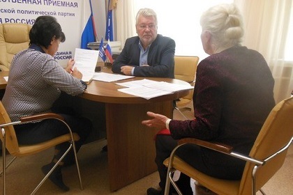 Купить противодымные двери помог школе №36 Братска Александр Балабанов