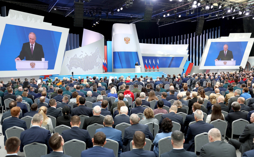 Депутаты Заксобрания прокомментировали основные тезисы Послания Президента России Владимира Путина Федеральному Собранию РФ
