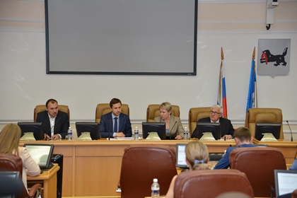 Состоялась восьмая сессия Молодежного парламента при Законодательном Собрании