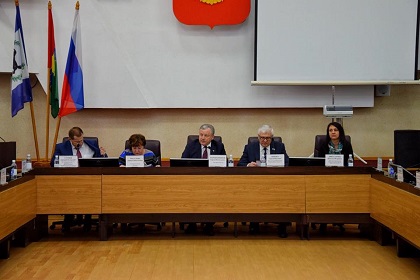 Сергей Брилка и Наталья Дикусарова приняли участие в заседании Совета по малому предпринимательству в Братске