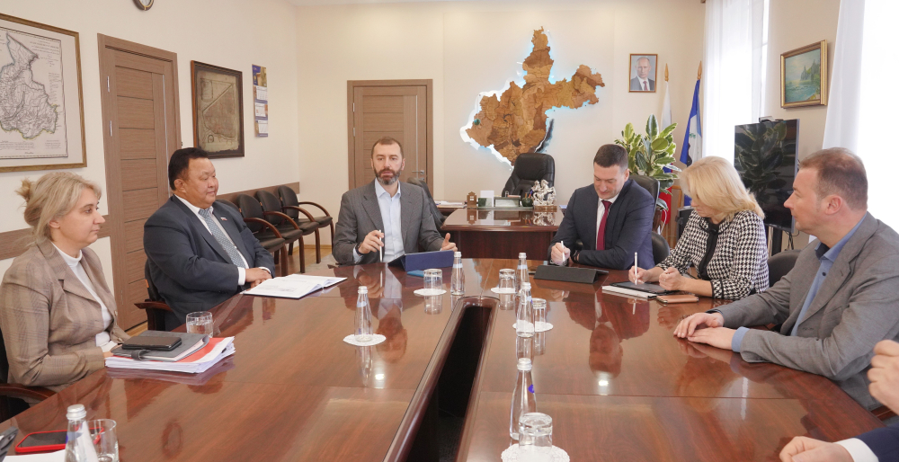 Вопросы сессии обсудили депутаты ЗС с председателем правительства