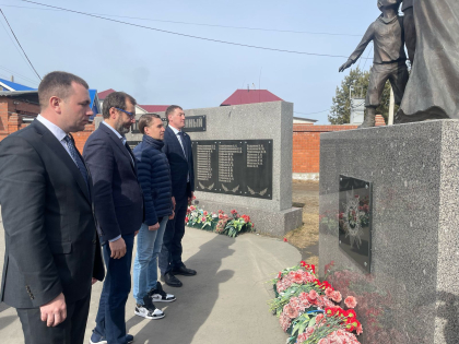 Депутаты Заксобрания с рабочим визитом посетили село Смоленщина Иркутского района