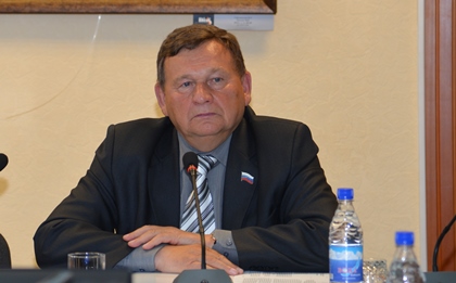 Комитет по госстроительству готовит вопросы к сессии