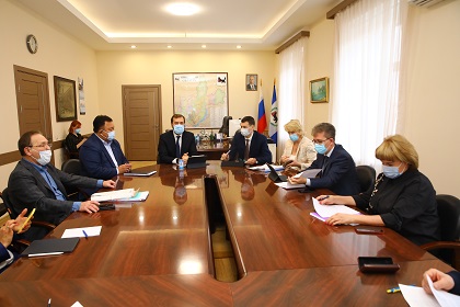 Депутаты ЗС совместно с правительством продолжают работать над законопроектом об областном бюджете