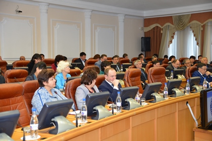 Общественные слушания об особом статусе УОБО прошли в Законодательном Собрании