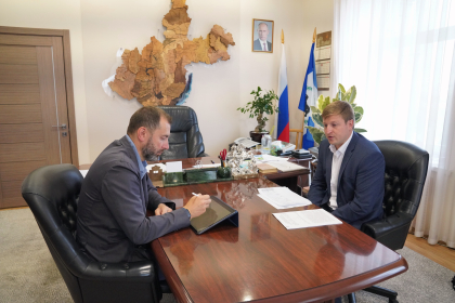 Александр Ведерников: для фермеров должны быть созданы удобные механизмы страхования от ЧС