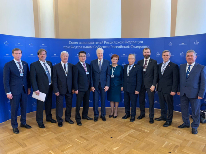 Александр Ведерников: в реализации антикризисных мер необходим особый подход к каждой территории