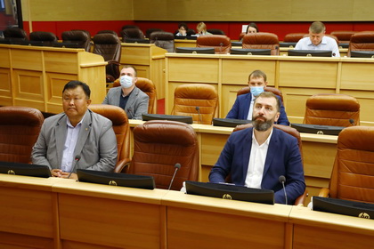 Областные парламентарии: муниципалитетам необходима помощь в обеспечении санитарной безопасности школ