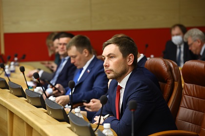 Предельный возраст молодежи в Приангарье увеличен до 35 лет