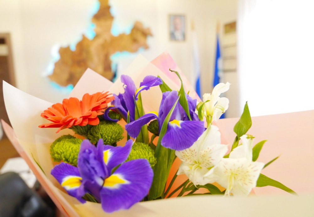 Поздравление Александра Ведерникова с Международным женским днём