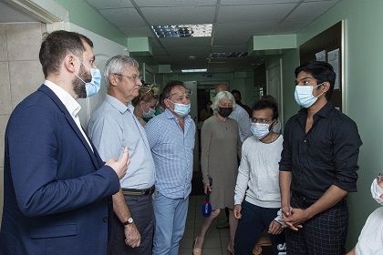 Депутаты ЗС: важно сохранить очный формат обучения в образовательных учреждениях 