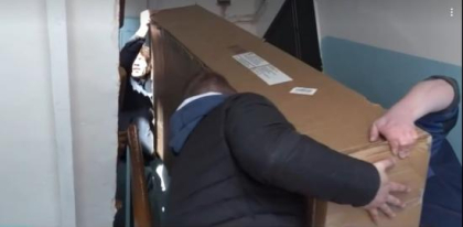 Специальную кровать для инвалида 1-й группы помогли приобрести депутаты ЗС