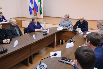 Сергей Сокол обсудил развитие Усть-Кутского района с главами поселений и жителями 