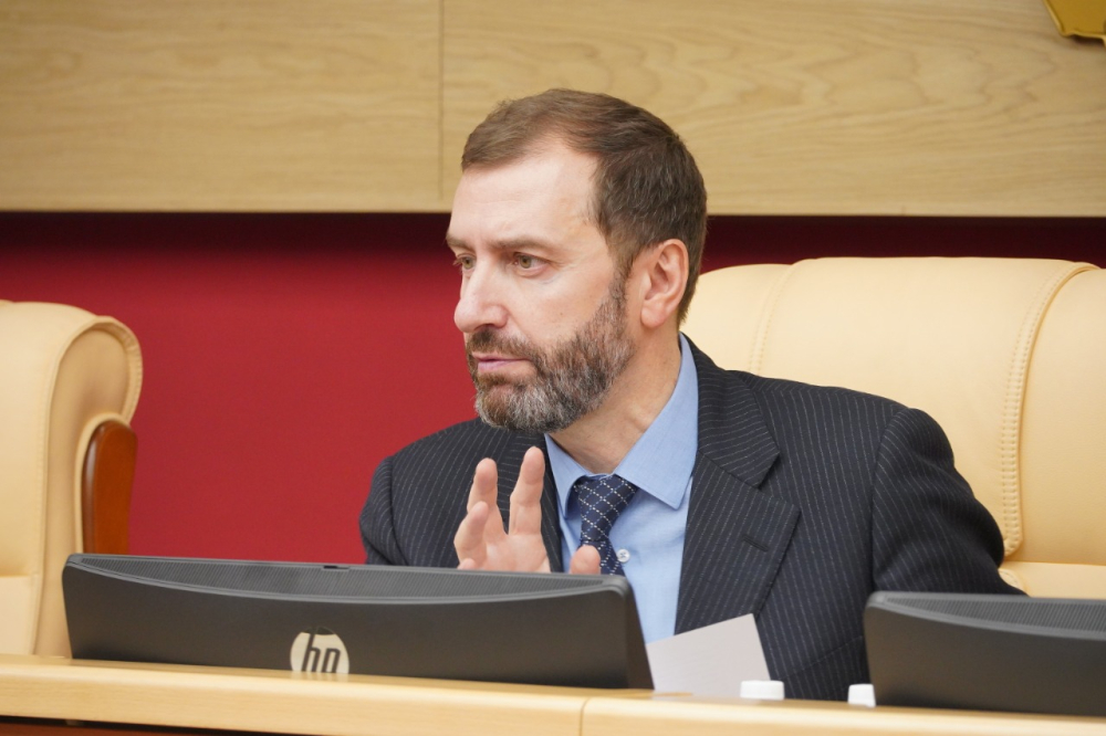 Утверждена предварительная повестка 63-й сессии Законодательного Собрания