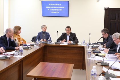 Комитет по здравоохранению намерен подготовить законопроект о поддержке студентов для принятия на сессии в феврале