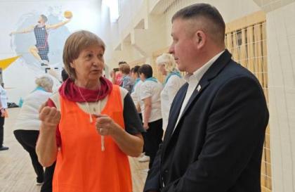 Депутаты Заксобрания помогают развивать спорт для пожилых жителей Прибайкалья