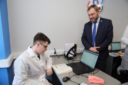 Встречи со студентами и школьниками провели депутаты ЗакСобрания в муниципалитетах Иркутской области