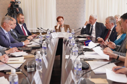 Практику регионов в законодательном обеспечении охраны объектов культурного наследия обсудили на заседании Совета законодателей СФО в Иркутске