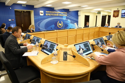 Комитет по бюджету рекомендовал сессии принять в первом чтении законопроект об областном бюджете