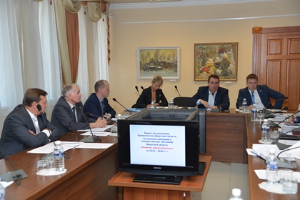 Альтернативные законопроекты о величине прожиточного минимума пенсионера рассмотрели на комитете по здравоохранению и социальной защите