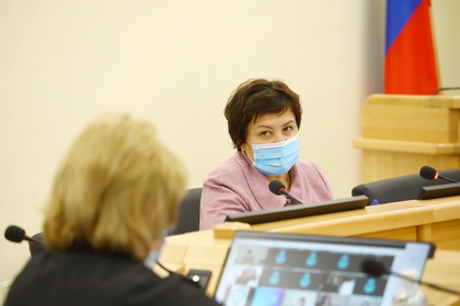 Депутаты Заксобрания ведут мониторинг организации работы школ, вузов, техникумов и детских садов в период пандемии 