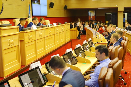 Утверждены регламент и план работы Молодежного парламента