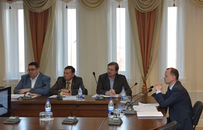 Комиссия по Регламенту поддержала четыре ходатайства о награждении Почетными грамотами Законодательного Собрания