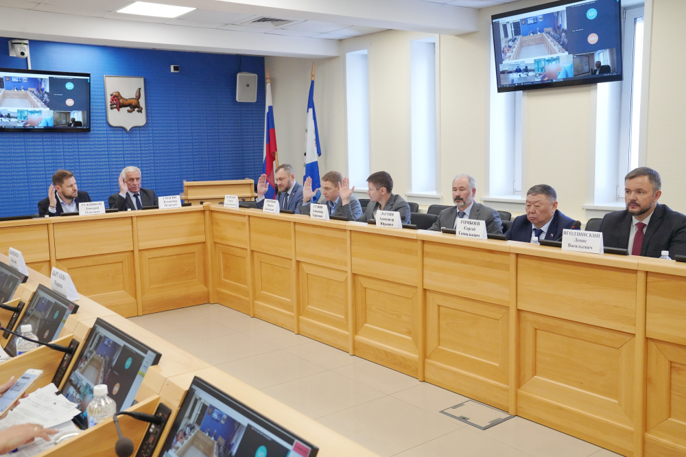 Профильный комитет ЗС согласовал представителей в органах управления организаций, акции которых находятся в областной собственности