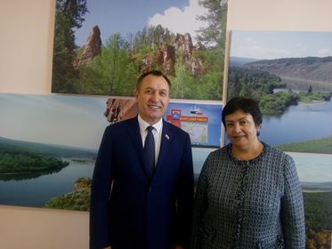 Ирина Синцова и Николай Труфанов приняли участие в открытии после капитального ремонта средней школы №1 поселка Качуг