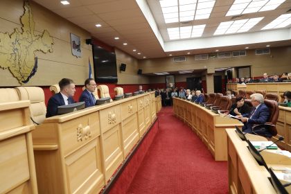 Развитие детских медучреждений и обеспечение бесплатными лекарствами обсудили на профильном комитете ЗС