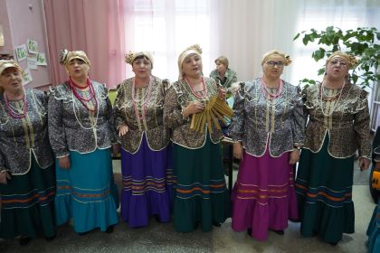Зрители назвали лучших самодеятельных артистов смотра-конкурса, организованного Иркутским региональным отделением «Русский лад»
