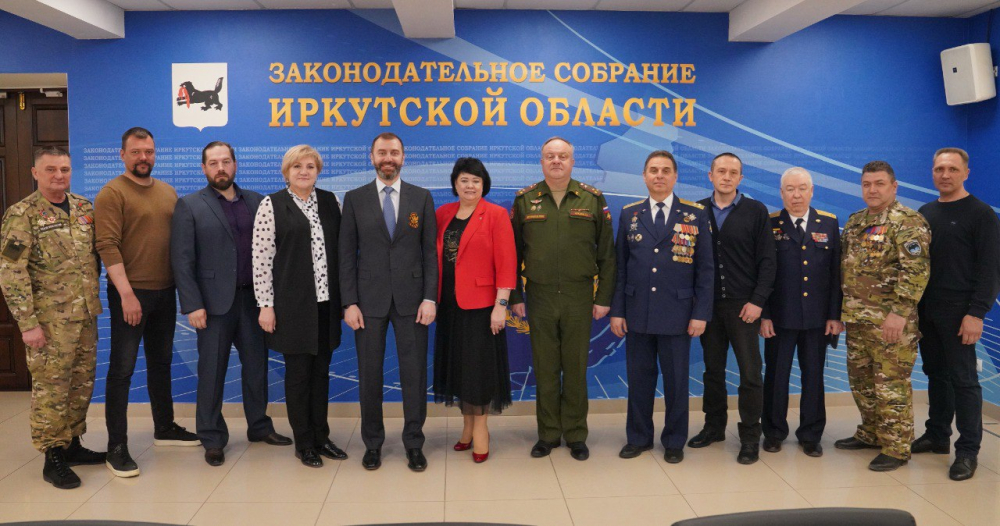 Депутаты ЗС встретились с представителями патриотических и ветеранских организаций в преддверии Дня Победы