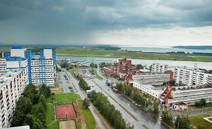 Вопрос строительства поликлиники в иркутском микрорайоне Солнечный решает Ольга Носенко 