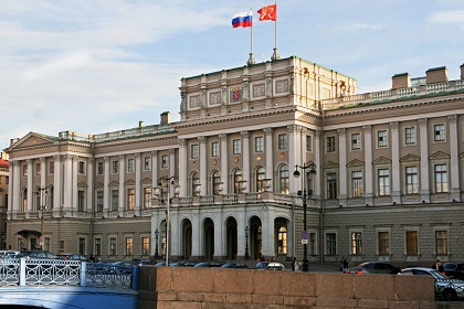 Сергей Брилка поздравил с 315-летием со дня основания Северной столицы России парламент Санкт-Петербурга