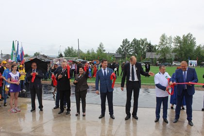 При содействии Ирины Синцовой и областных парламентариев в Киренском районе реконструирован стадион «Водник»