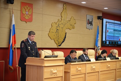 Законодательное Собрание заслушало отчет полиции об обеспечении правопорядка в 2020 году