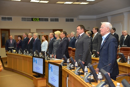 Под председательством Сергея Брилки начала работу 45 сессия Законодательного Собрания 