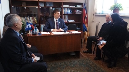 Вопросы ЖКХ и здравоохранения остаются главными на приёмах у Андрея Микуляка 