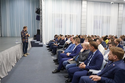 Члены фракции ЛДПР в Заксобрании приняли участи в региональном форуме партии