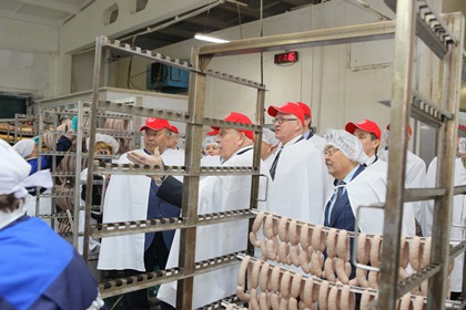 Расширенное заседание Общественного совета при Заксобрании прошло на базе СХПК «Усольский свинокомплекс»