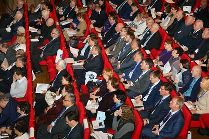 Основные проблемы в сфере материнства и детства обозначили общественники на итоговом заседании Конгресса