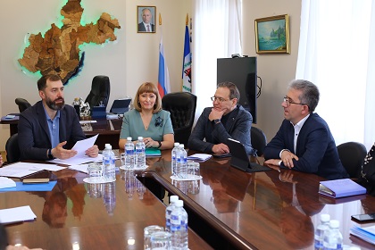 Спикер, председатели комитетов и руководители фракций обсудили вопросы предстоящей сессии