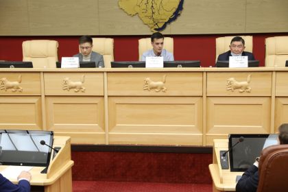 В рамках проекта «Школа молодого политика» прошла лекция, посвященная дню Конституции РФ