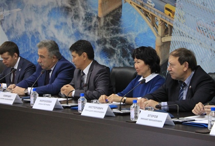 В Красноярске Геннадий Нестерович и Ирина Морохоева приняли участие в совещании сибирского отделения Совета КСО