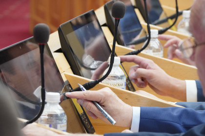  Приняты поправки в областной закон о бесплатных земельных участках