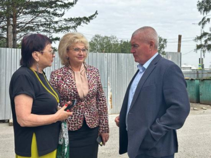 Обустройство нового общественного пространства в поселке Молодежный завершат в сентябре