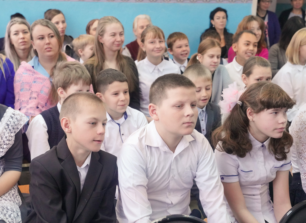 Проект закона о бесплатном проезде школьников из многодетных семей внесен в Законодательное Собрание Приангарья