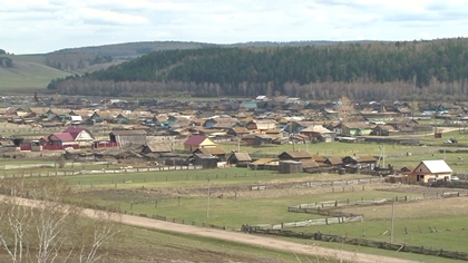 Сергей Брилка поздравил село Хохорск Боханского района с 65-летием со дня основания