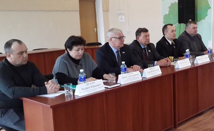 Встречу с населением провели депутаты Законодательного Собрания в Жигалово