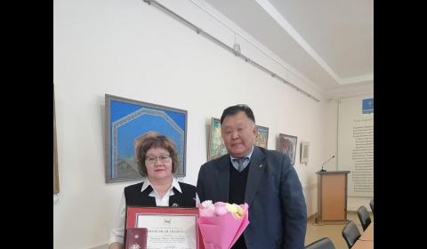 Благодарности и Почётные грамоты Законодательного Собрания вручили депутаты жителям Прибайкалья за профессиональные и общественные достижения